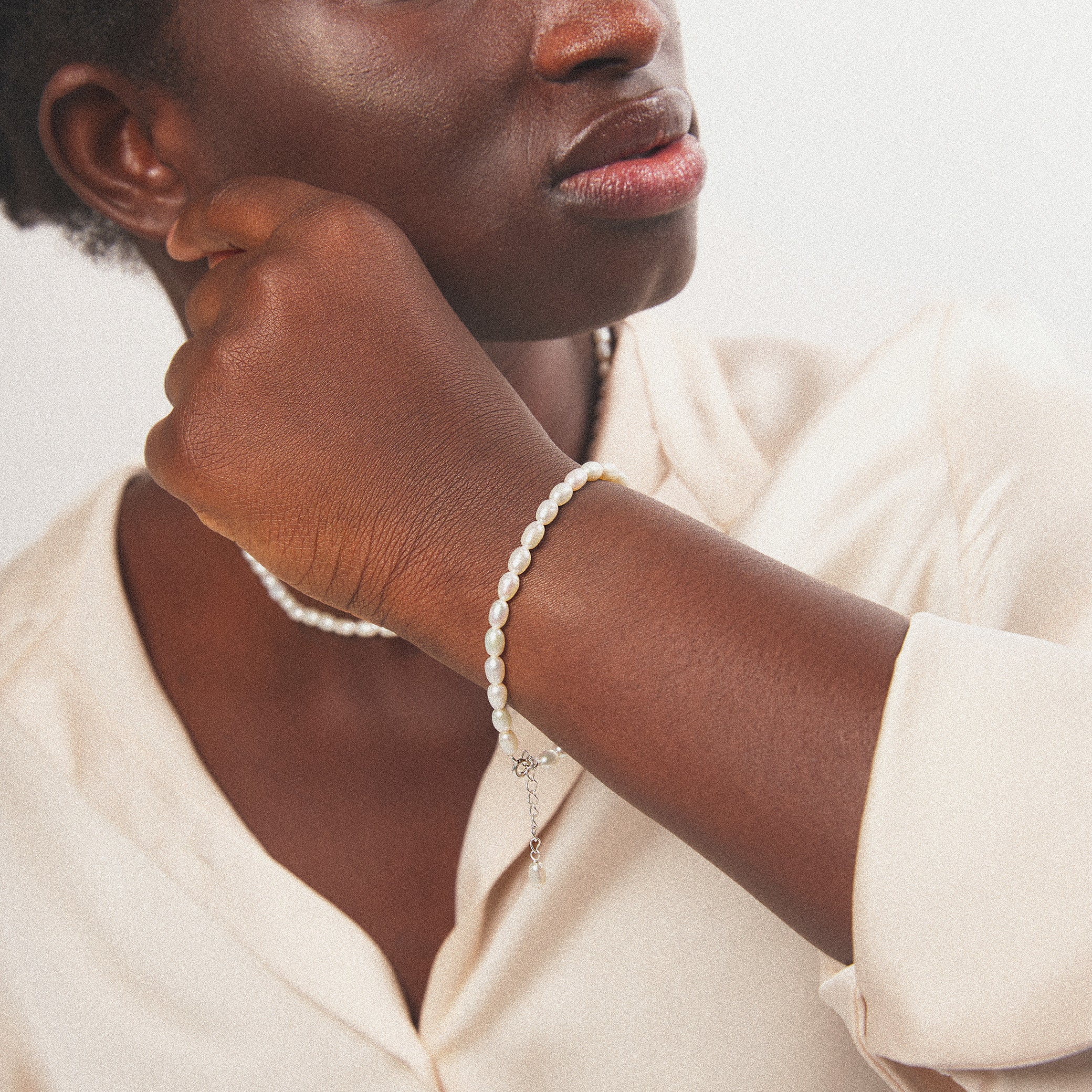"Trends vs. Timelessness: Making Smart Jewelry Choices"
