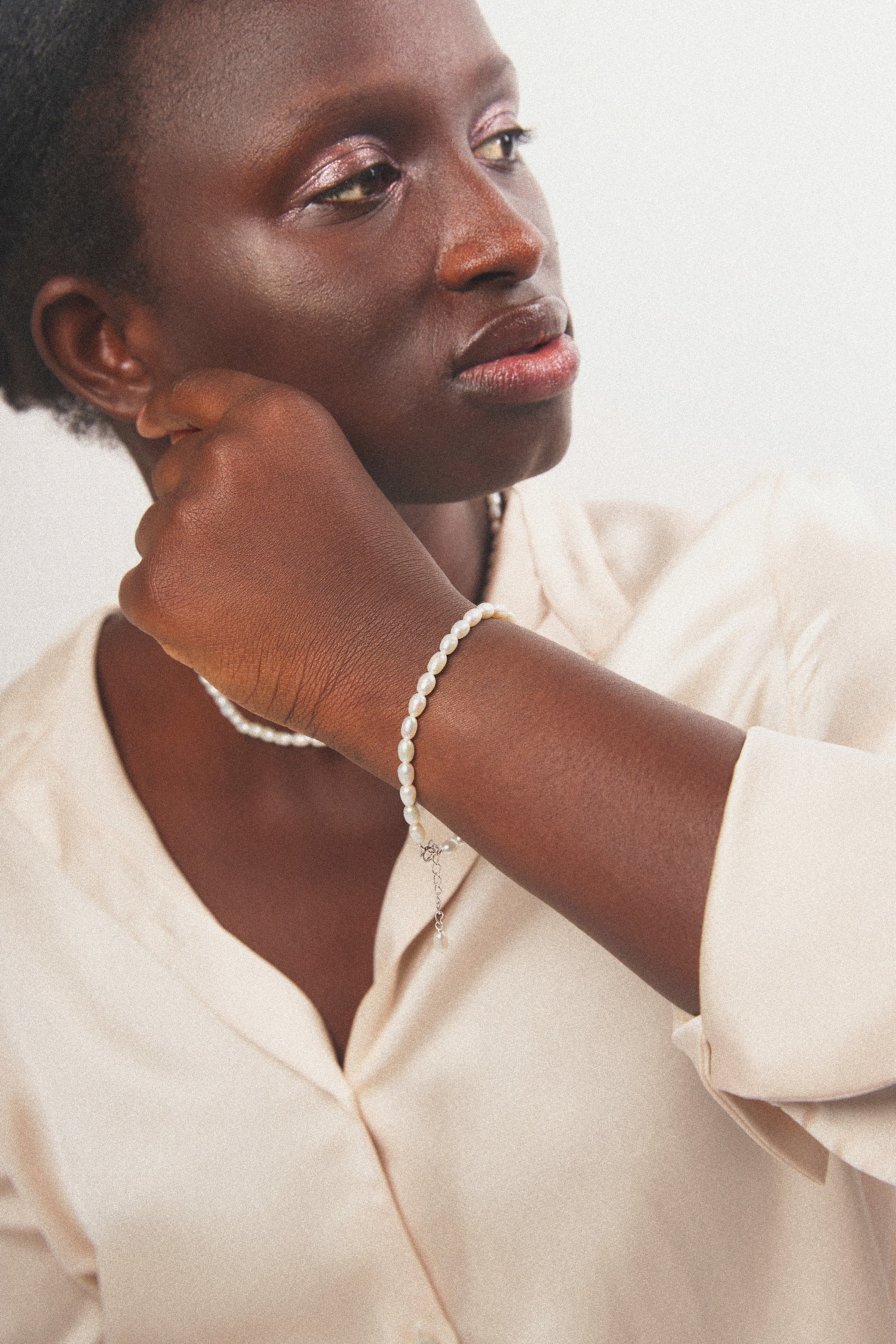 "Trends vs. Timelessness: Making Smart Jewelry Choices"